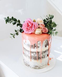 Naked Wedding Cake