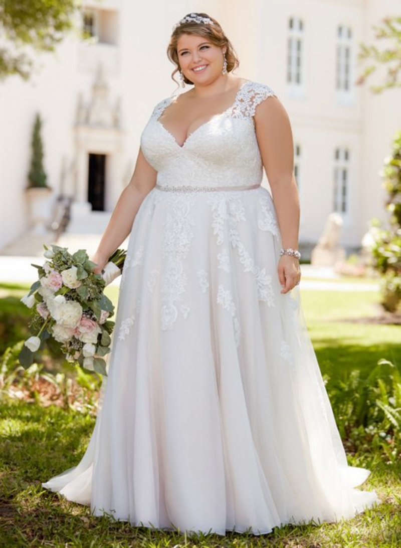Plus Size Wedding Dresses For Curvy Brides Wedding Estates 9089